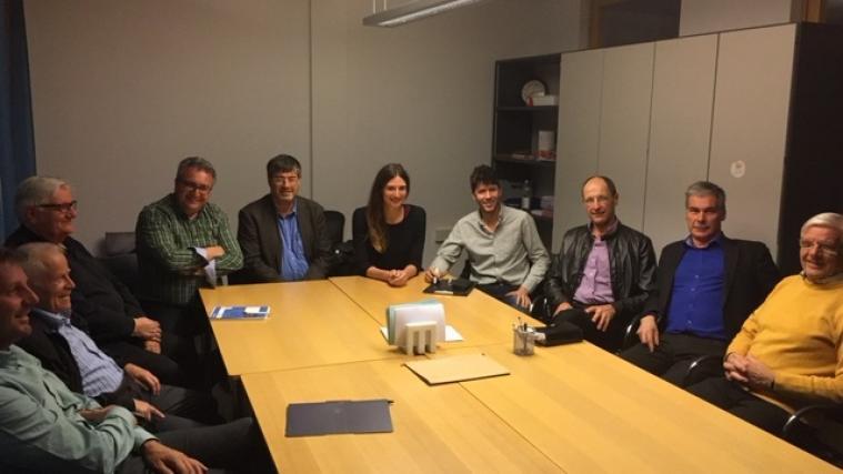 die Arbeitsgruppe „Krankenhaus Schlanders“ mit den Jungärzten getroffen.
